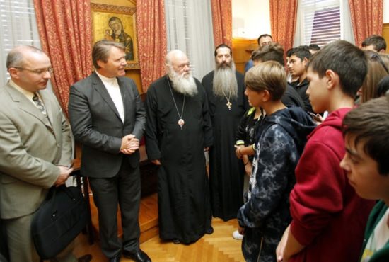 Ιερώνυμος: Κάποιοι δεν αγαπούν την πατρίδα – Θέλουν αφελληνισμό και αποχριστιανισμό