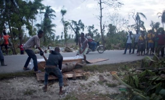 Σε 1.000 υπολογίζονται τα θύματα του τυφώνα Μάθιου στην Αϊτή