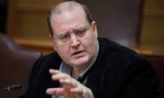 Φίλης: Μεμονωμένα περιστατικά τα φαινόμενα βίας στα σχολεία – Υπερβάλλουν τα ΜΜΕ