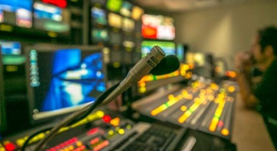 Τι προβλέπει η πρόταση της ΝΔ για τις τηλεοπτικές άδειες