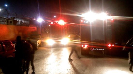 Μυτιλήνη: Πρόσφυγες προσπάθησαν να εισβάλλουν στον περιφραγμένο χώρο του λιμανιού