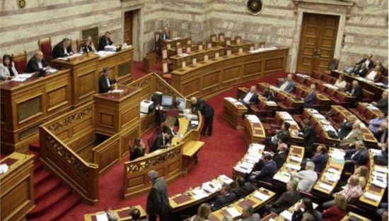 Με διαδικασίες εξπρές η ψήφιση 11 προαπαιτούμενων και προϋπολογισμού στη Βουλή