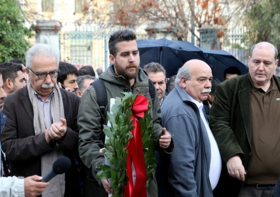 Βούτσης, Γαβρόγλου και Φίλης κατέθεσαν στεφάνια στο Πολυτεχνείο