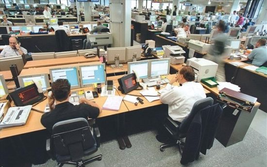 Έρχονται νέες μειώσεις στα εφάπαξ και αυτόματες κατασχέσεις για χρέη προς το Δημόσιο