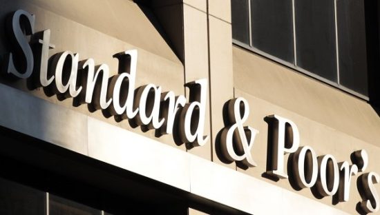S&P: Πιο πιθανό το «σκληρό» Brexit και η έξοδος της Βρετανίας από την ενιαία ευρωπαϊκή αγορά