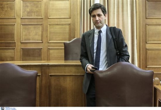 Γ. Χουλιαράκης: «Η απομείωση του δημόσιου χρέους δεν αποτελεί πανάκεια»