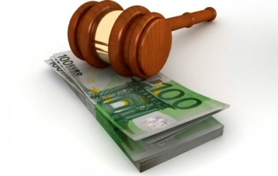 «Ψαλιδίζουν» τώρα τα αναδρομικά και των δικαστικών