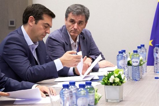 Σιγή ασυρμάτου για την ακριβή επιστροφή των θεσμών