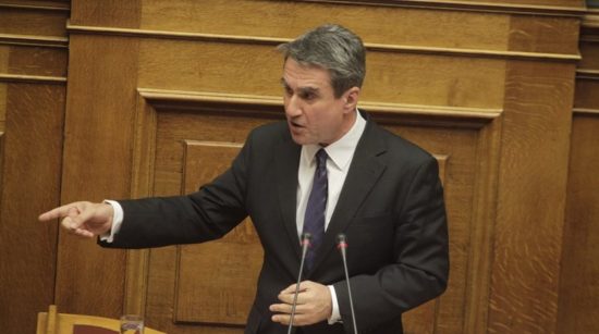 Λοβέρδος προς Τσίπρα: Μήπως ο συγκεκριμένος διπλωμάτης θα μπορούσε να προσφέρει από άλλη θέση;