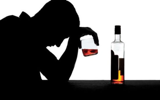 Ένα στα τρία θανατηφόρα τροχαία οφείλονται στο αλκοόλ