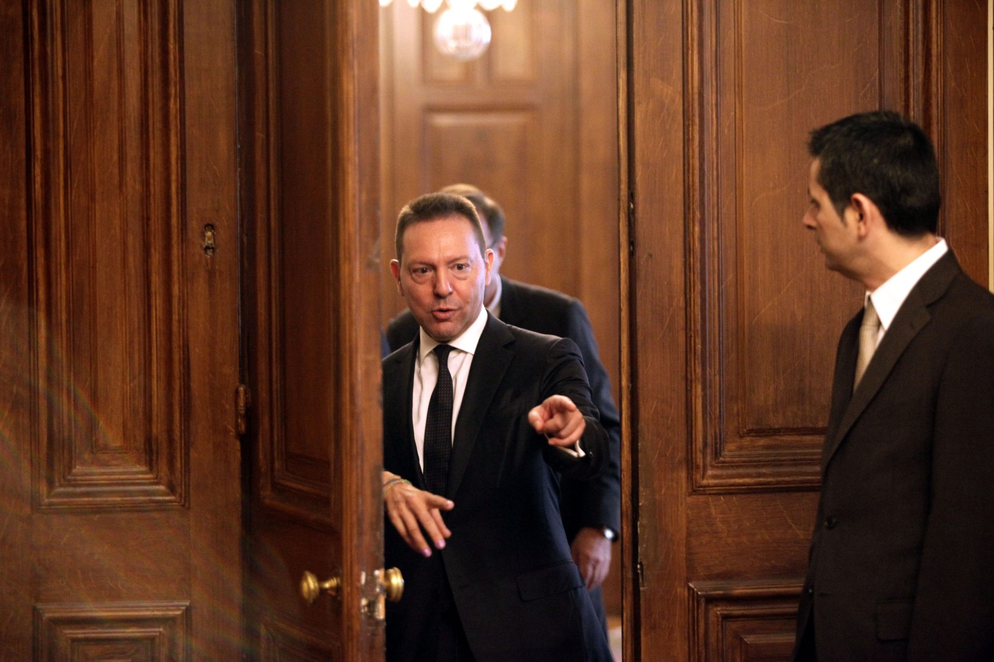 Στουρνάρας στη Handelsblatt: Έκκληση για βιώσιμο χρέος και ρεαλιστικούς στόχους