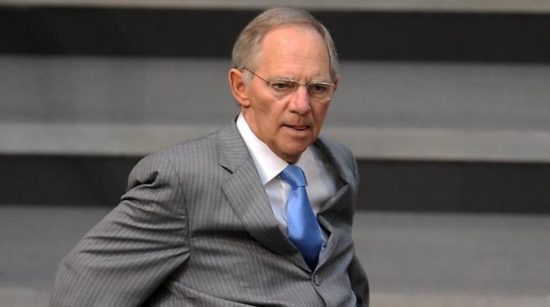 Σόιμπλε: Κίνδυνος για την παγκόσμια οικονομία η αλλαγή πολιτικής στις ΗΠΑ