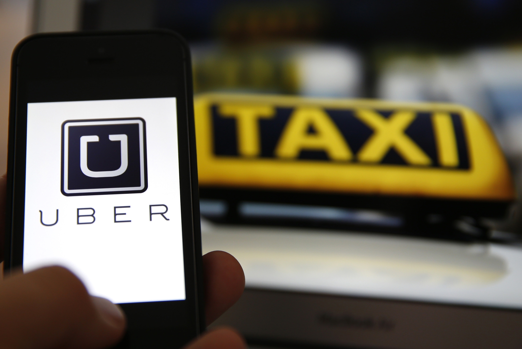 Uber: Ζημιές άνω των $800 εκατ. το γ’ τρίμηνο