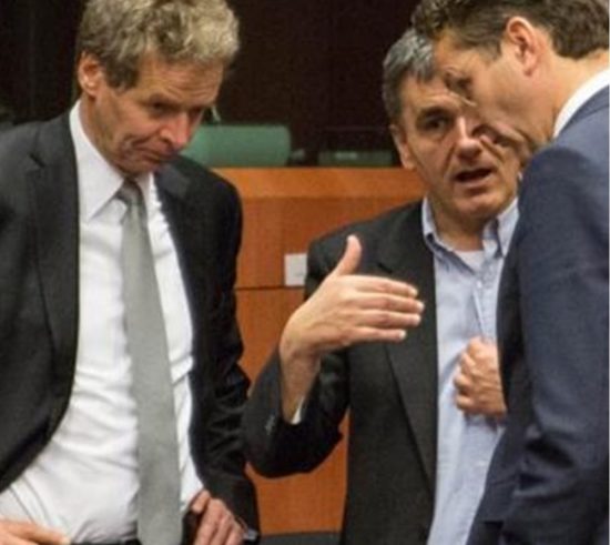 Το «true story» του Πόουλ Τόμσεν και τα μέτωπα που ανοίγει