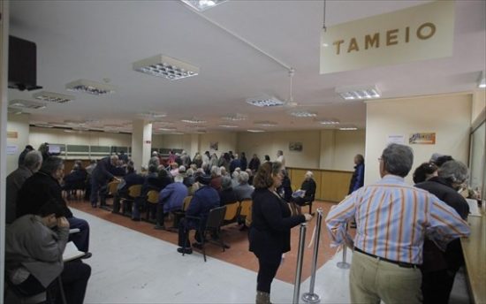 Έρχεται το ασφαλιστικό… «τσουνάμι»