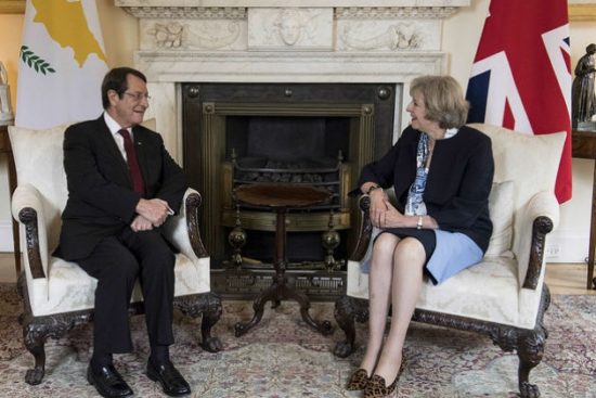 Τηλεφωνική επικοινωνία Αναστασιάδη-Μέι για το Κυπριακό