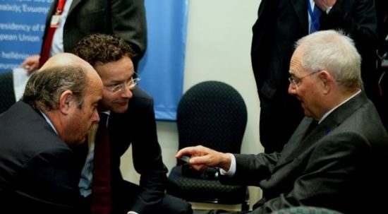 Ψήφιση σκληρών μέτρων εδώ και τώρα ζητούν οι δανειστές