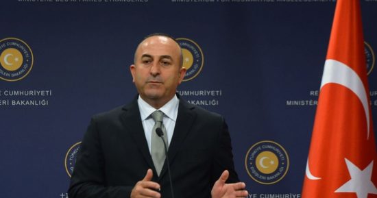 Τσαβούσογλου: Μπορεί να ακυρώσουμε τη συμφωνία για το προσφυγικό με την Ελλάδα