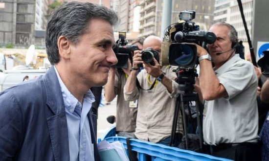 Τα παίζει όλα για όλα ο Τσακαλώτος στο Eurogroup