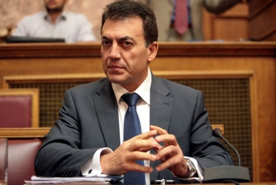 Βρούτσης: Απαραίτητο το κομματικό διαβατήριο ΣΥΡΙΖΑ και για το εφάπαξ
