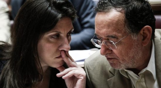 Ο Λαπαβίτσας ενώνει…