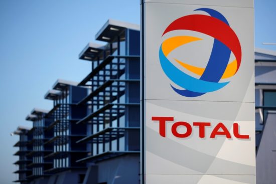 Total: Θέλει μεγαλύτερη μείωση παραγωγής πετρελαίου