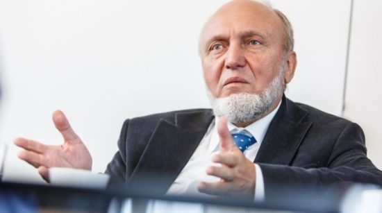 Ζιν: 15 υπουργοί συμπαρατάχθηκαν με τον Σόιμπλε για Grexit το 2015