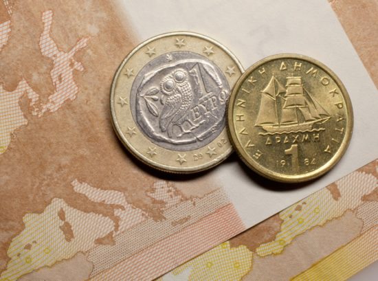 Η αμερικανική επίθεση στο ευρώ, η δραχμή και οι θεωρίες συνωμοσίας