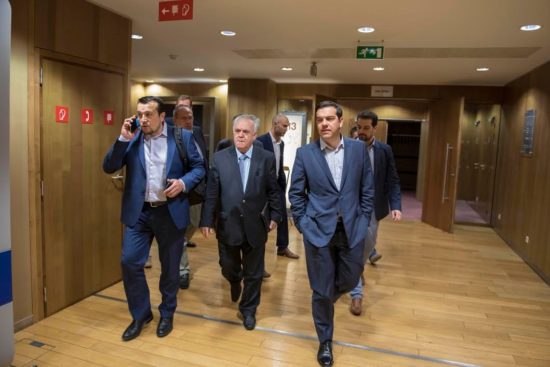 Πολιτική λύση για την αξιολόγηση αναζητά η κυβέρνηση