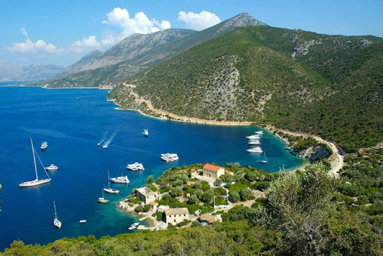 Conde Nast Traveller για την Ευρώπη: Τρία νησιά σε Κυκλάδες στα 20 καλύτερα