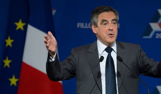 Φιγιόν: Δεν εγκαταλείπει την κούρσα για την προεδρία