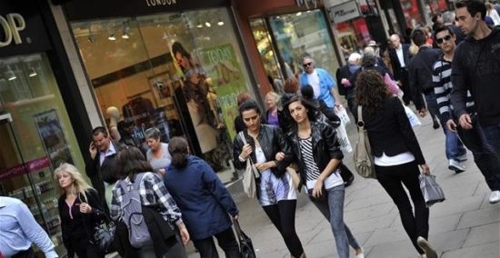 Η υπερφορολόγηση έπληξε και τις λιανικές πωλήσεις