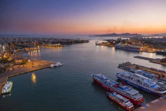 Cosco: Αύξηση κερδών 8,7% για το λιμάνι του Πειραιά το 2016