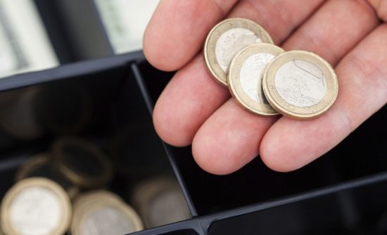 ICAP: Στη στενωπό της ύφεσης παραμένει η μεταποίηση