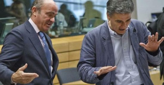 Νέο σενάριο για έκτακτο Eurogroup, πόκερ για τα πλεονάσματα