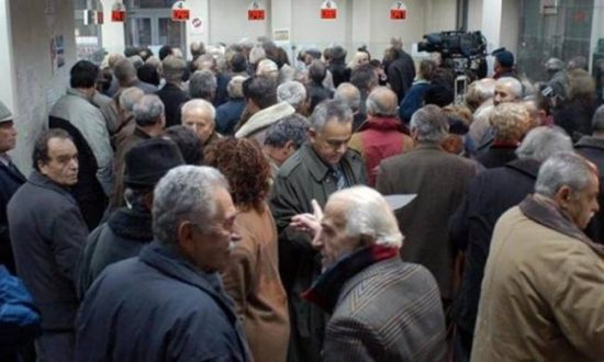 Έγγραφο – βόμβα: Παράνομες οι μειώσεις στις επικουρικές