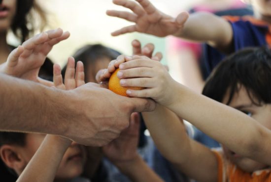 ΔιαΝΕΟσις: 1,5 εκατ. Ελληνες σε κατάσταση ακραίας φτώχειας