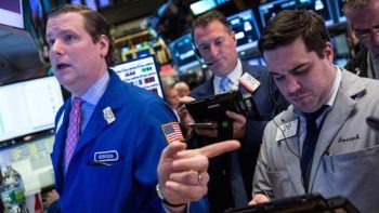 Με οριακή άνοδο έκλεισε η Wall Street