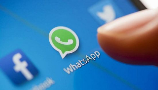 Πώς «έκλεψε» το WhatsApp από την Tencent ο Ζούκερμπεργκ