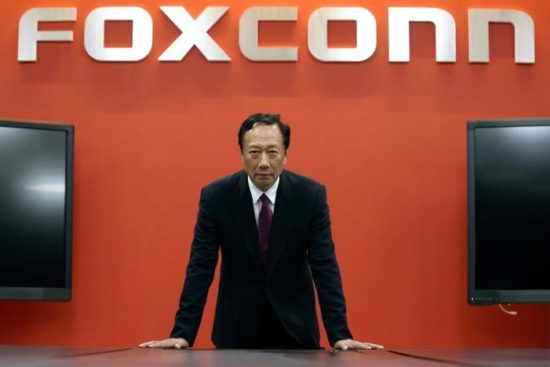 Foxconn: Συμφωνία γιγάντων για εξαγορά μονάδας της Toshiba