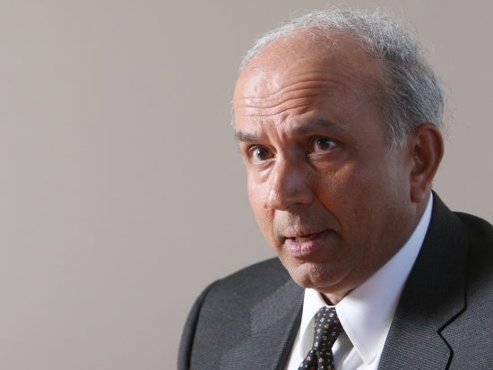 Η Fairfax αγοράζει Eurobank