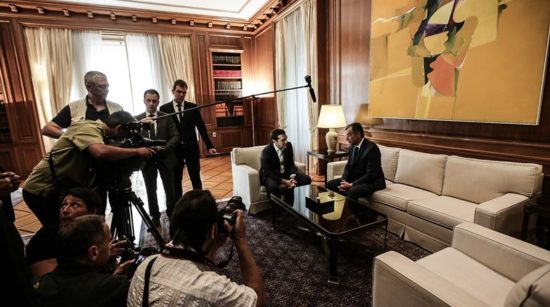 Θεοδωράκης: Αδικαιολόγητη η καθυστέρηση στη διαπραγμάτευση