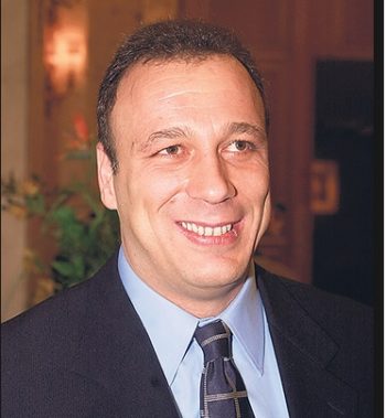 Πώς «παρέδωσε τα κλειδιά» ο Φώτης Μπόμπολας