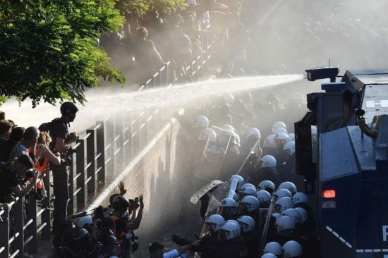 Αμβούργο: Επεισόδια και δυναμική παρέμβαση της αστυνομία πριν τη συνεδρίαση του G20