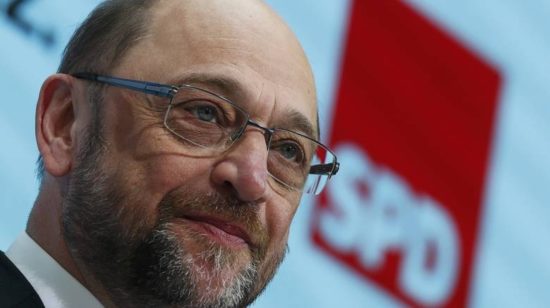 Σουλτς: Ευθύνη Σόιμπλε η περικοπή των συντάξεων στην Ελλάδα