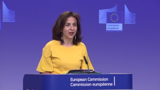 Κομισιόν: Τα μέτρα Σκουρλέτη πρέπει να είναι συμβατά με το Μνημόνιο