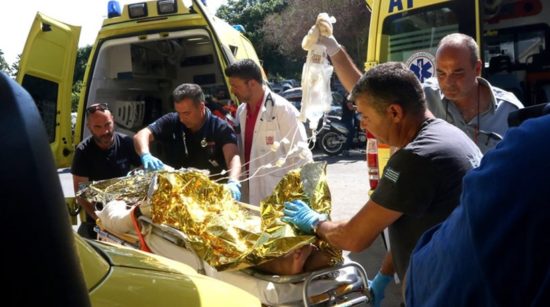 Μάχη για τη ζωή τους δίνουν δύο τραυματίες – Στην Κω οι γονείς του άτυχου Τούρκου