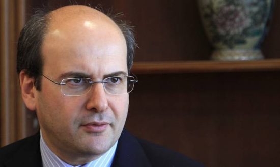 Κωστής Χατζηδάκης: «Η κυβέρνηση δείχνει αλαζονεία απέναντι στους θεσμούς»