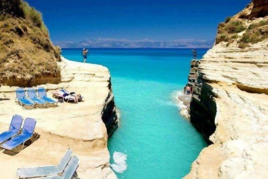 Με διψήφια ποσοστά «τρέχουν» οι αφίξεις στα νησιά του Ιονίου το 2017