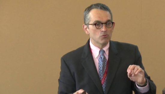 Όταν ο Καζαριάν «υποψιαζόταν» τον Βαρουφάκη